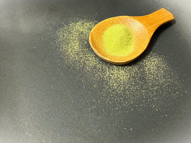 べにふうき 緑茶 カフェ イン