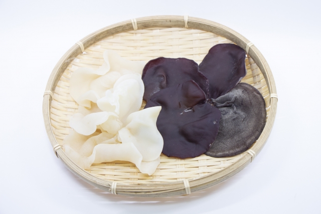 黒きくらげ 白きくらげ 違い