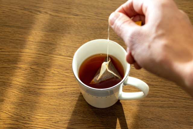 お茶 マグカップで飲む 方法