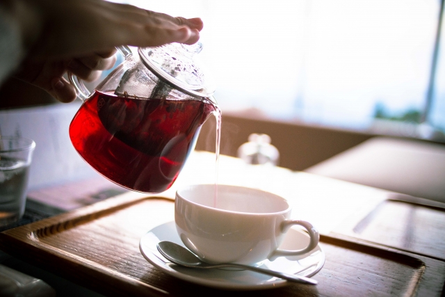 紅茶 の 飲み 方 マナー 淹れ方