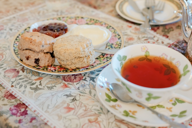 お茶 に 合う 食べ物 紅茶