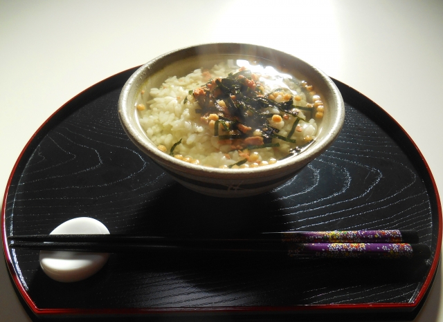 お茶漬けは緑茶以外のお茶でも美味しい おすすめ具材やレシピについても Chanoyu