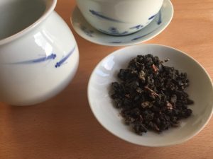台湾烏龍茶とは?華やかな香りと味が特徴のフルーティーな烏龍茶 | CHANOYU
