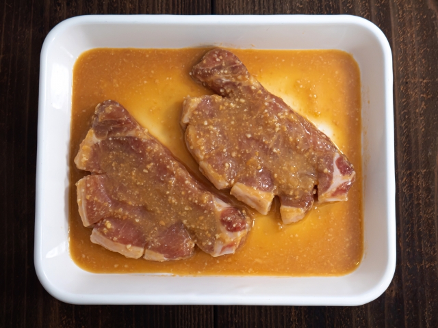 鹿肉 の 味噌漬け